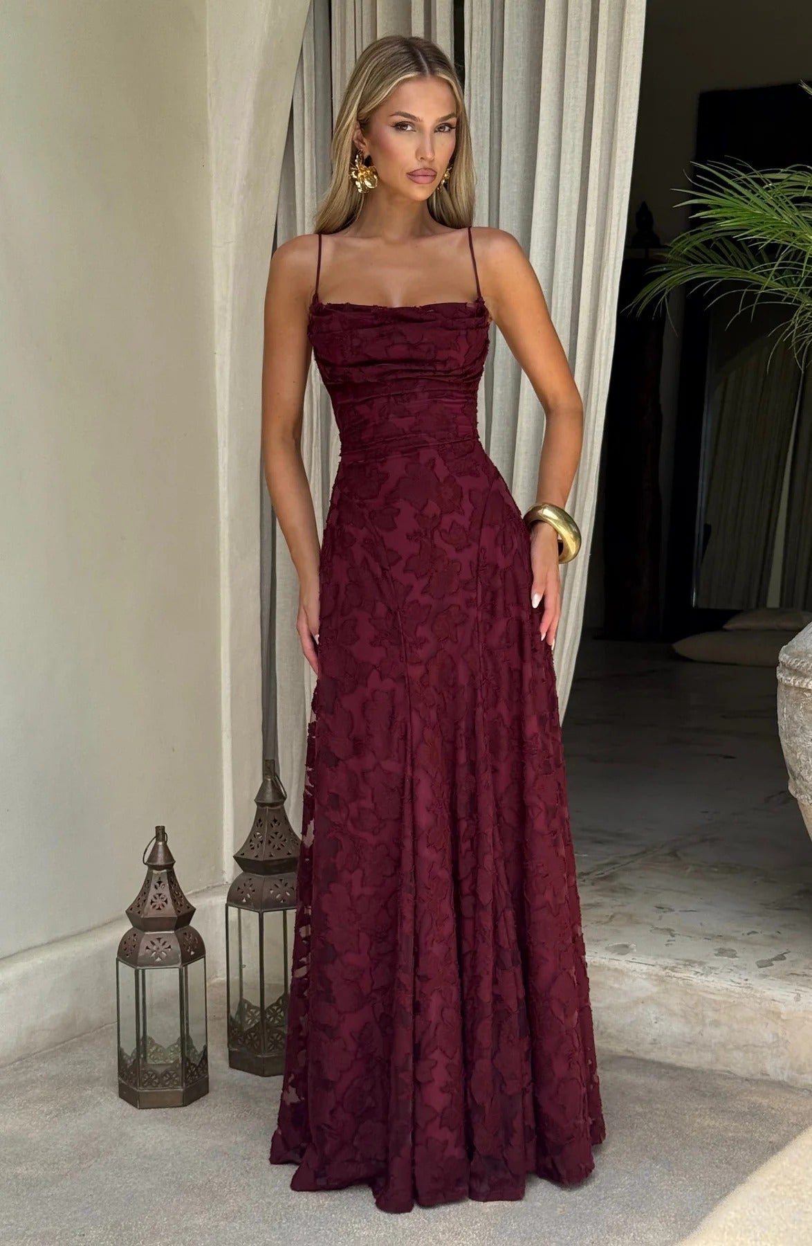 Women's Floral Sleeveless Maxi Wedding Guest Dress